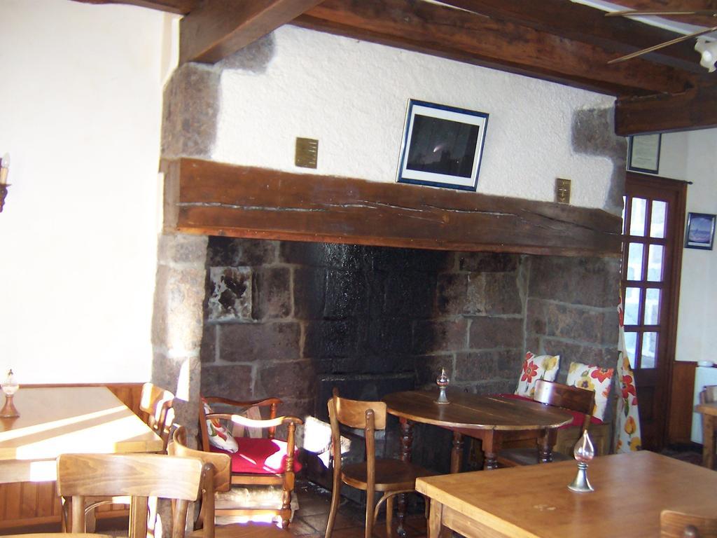 Auberge Hotel De Tournemire - Cantal Exteriér fotografie