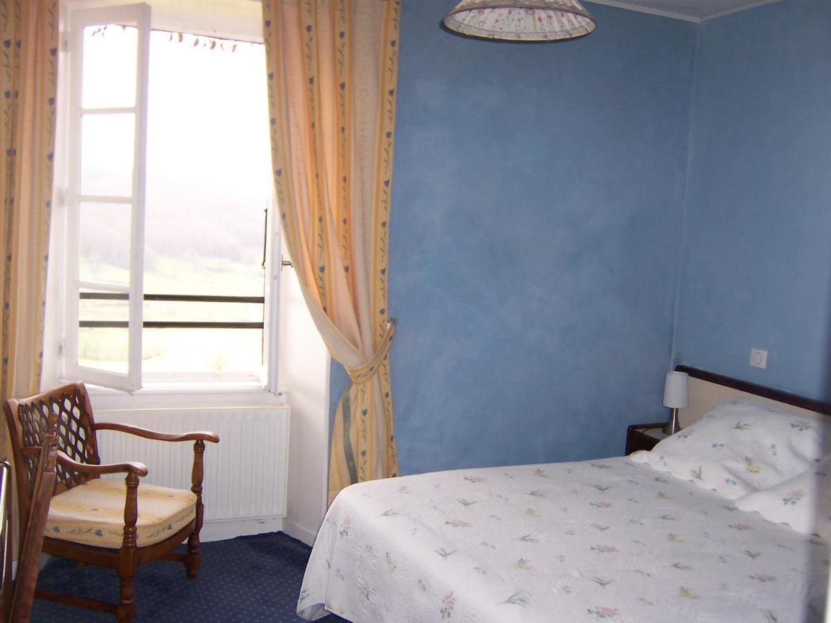 Auberge Hotel De Tournemire - Cantal Pokoj fotografie